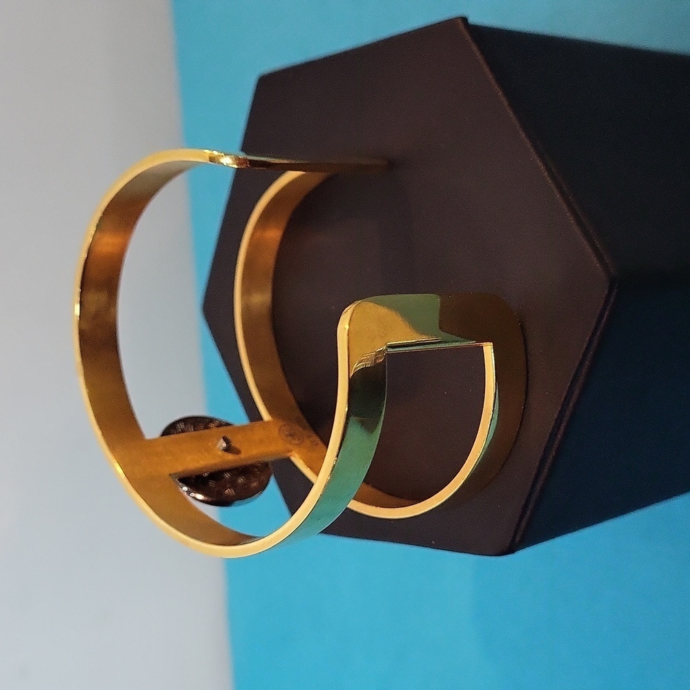 Gemm Gold Bangle - Picture 6 of 11